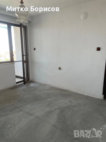 Многостаен апартамент( тухла) с гараж и паркомясто , снимка 18 - Апартаменти - 52030185