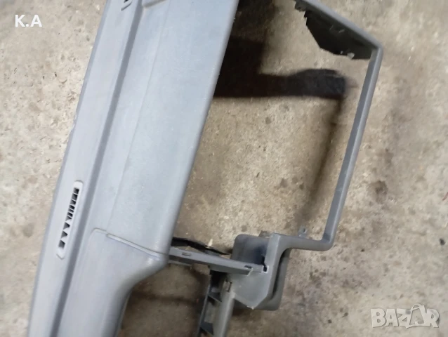 Табло / конзола VW Transporter T4, снимка 4 - Части - 50572952