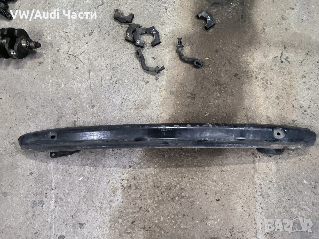 Греда под задна броня за Голф 4 Бора VW Golf 4 Bora 1J0807311 / 1J0807305