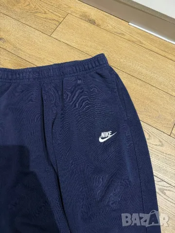 Оригинално мъжко долнище Nike Sportswear Club | S размер, снимка 2 - Спортни дрехи, екипи - 49227811