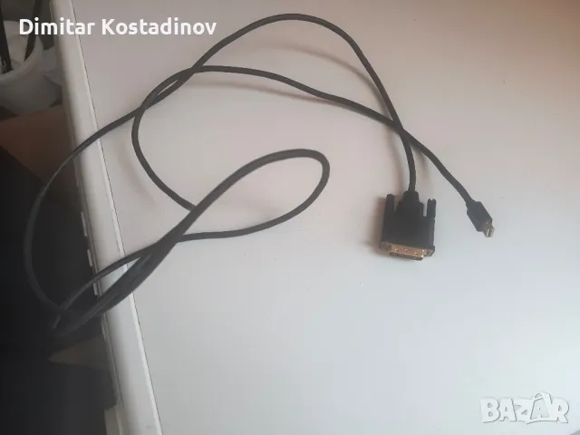 dvi към mini display port 1 .8 m, снимка 2 - Кабели и адаптери - 47014843