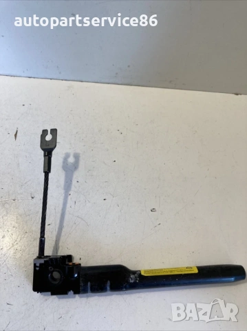 Закопчалка за преден ляв колан за Peugeot 5008 1.6 HDI (2012) 34039736D, снимка 2 - Части - 53743849