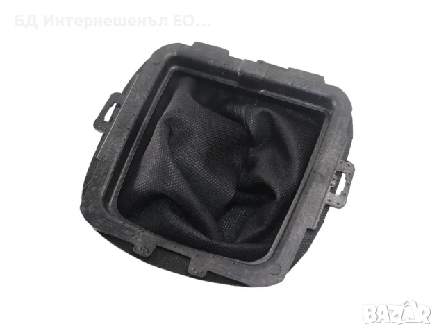 1556833  Маншон за скоростен лост, Ford, Fiesta mk6, С Рамка, Черен, Кожа, снимка 4 - Части - 50992242