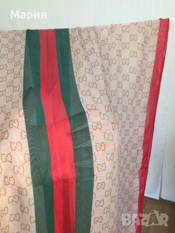 Нов Дамски Шал Gucci Прозрачен Лого Гучи Бежов Червен Зелен, снимка 4 - Шалове - 51826454