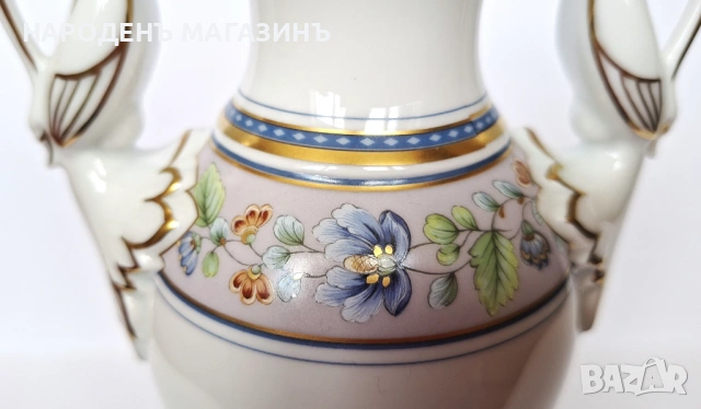 KAISER – Немски порцелан ваза с лебедови дръжки злато цветя ПЕРФЕКТНА, снимка 11 - Други ценни предмети - 54159092