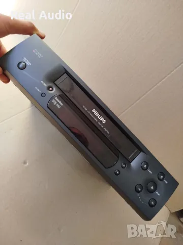VHS видео плеър Philips, снимка 2 - Плейъри, домашно кино, прожектори - 50440945