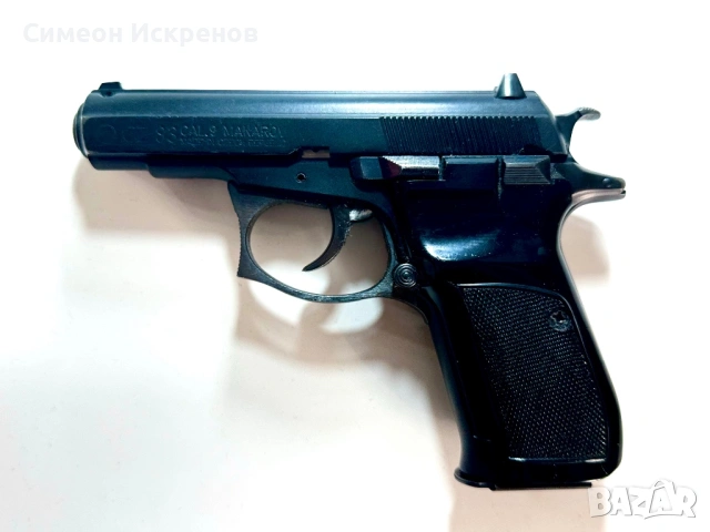 Боен пистолет - CZ 83 (9х18), снимка 2 - Бойно оръжие - 53387871