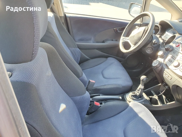 Honda jazz 1.4i-VTEC Газ/Бензин , снимка 10 - Автомобили и джипове - 53129770