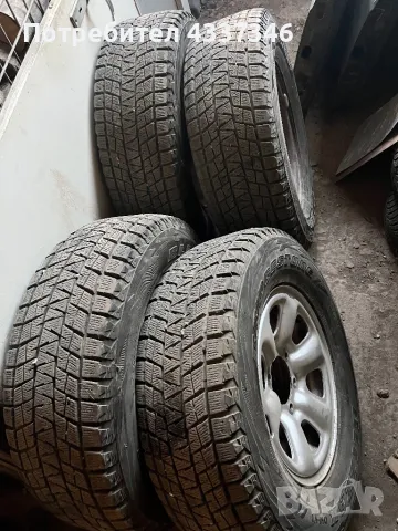 Джанти с гуми Bridgestone Blizzak 245/70/16, снимка 1 - Гуми и джанти - 48438310