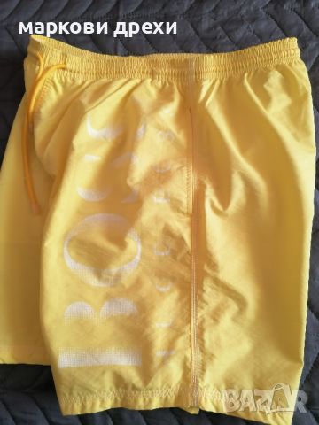 Hugo boss shorts L, снимка 4 - Къси панталони - 46059058