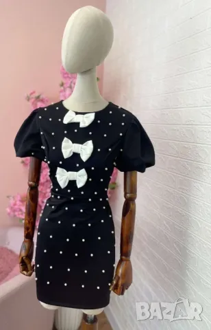 рокля с панделки и пера