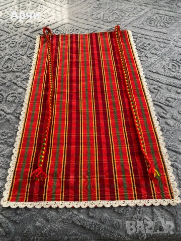Родопска престилка от автентичен плат, снимка 3 - Антикварни и старинни предмети - 53692759