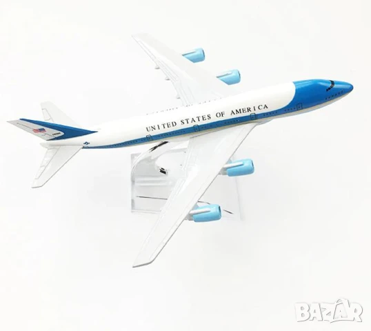 Boeing 747 самолет модел макет United States of America USA, снимка 2 - Коли, камиони, мотори, писти - 50937906