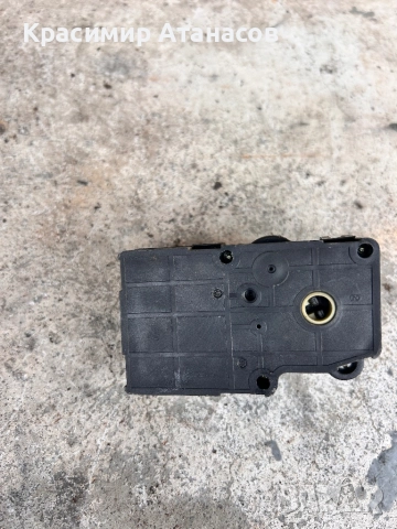 C-100RHD. Моторче клапа парно за Шевролет каптива 2006-2011г, снимка 12 - Части - 51886204