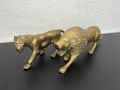Големи бронзови фигури на лъв и лъвица / прайд. №5359, снимка 1 - Антикварни и старинни предмети - 45669681