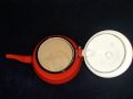 Малък метален ретро чайник в червен цвят, снимка 3
