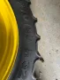 Комплект 4 бр. тесни гуми с джанти за редови обработки - John Deere (300/95-46 - 270/95-32) - N01929, снимка 3