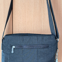 KIPLING НОВА Оригинална дамска чанта-24/28 см, снимка 11 - Чанти - 45022047