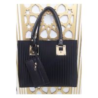 Луксозна дамска чанта от ест. к. със златисти метални елементи в комплект с портмоне 36/26 см, снимка 3 - Чанти - 45873515