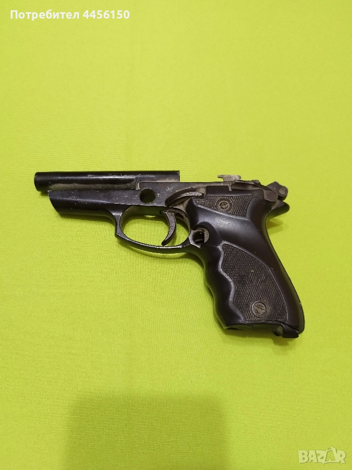 Продавам пистолет за части или реставрация , снимка 1