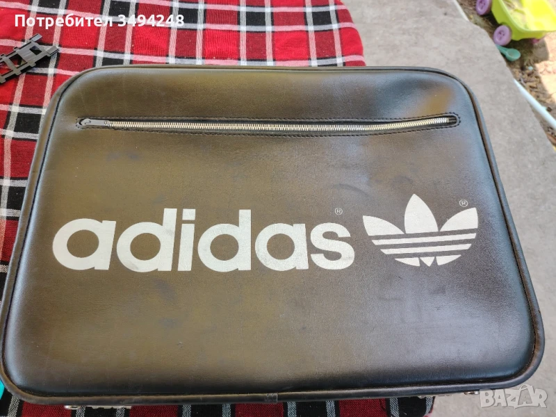 Винтидж лекарски спортен куфар Adidas, снимка 1