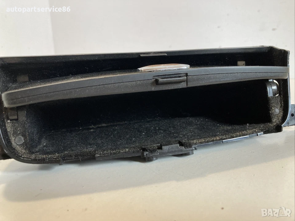 Жабка Отделение за съхранение за KIA Carnival 2.9 CRDi (2006–2012) 4D846-25600, снимка 1