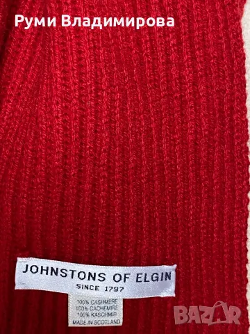 Червен шал от 100 % кашмир, Johnstons of Elgin, снимка 6 - Шалове - 48660213