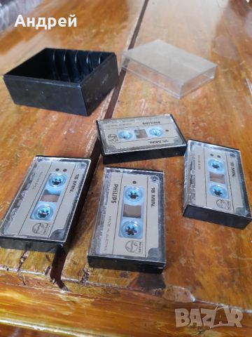 Стар касетник,кутия за касети #4, снимка 5 - Други ценни предмети - 45863473