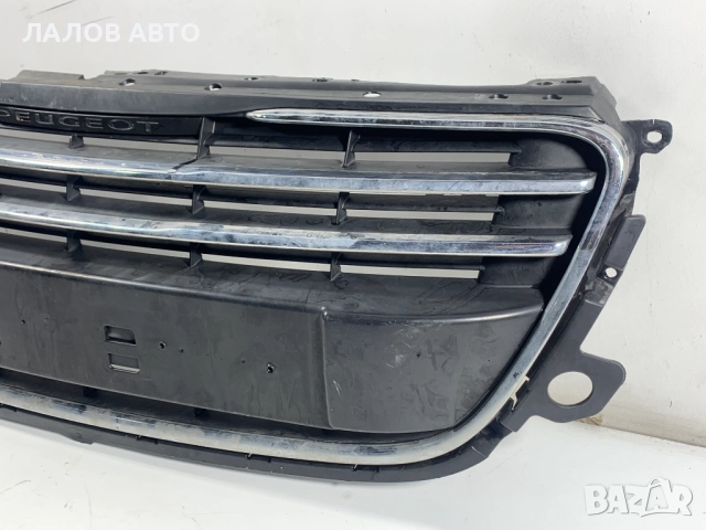Решетка предна броня Пежо 508 Reshetka predna bronq Peugeot 508 9686571877, снимка 2 - Части - 51861247