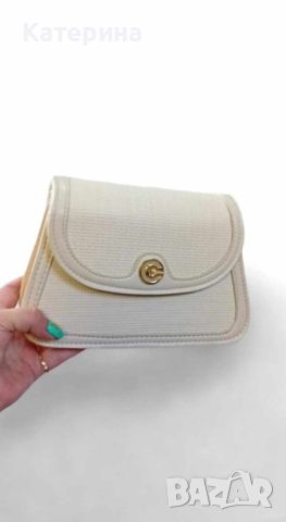 Компактна и стилна дамска чанта за през рамо с регулируема дълга дръжка, снимка 8 - Чанти - 46273872