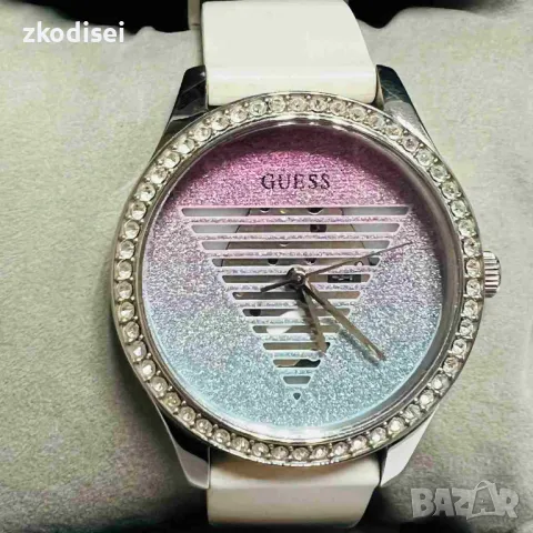 Часовник GUESS - GW0530L5, снимка 1 - Дамски - 48375665