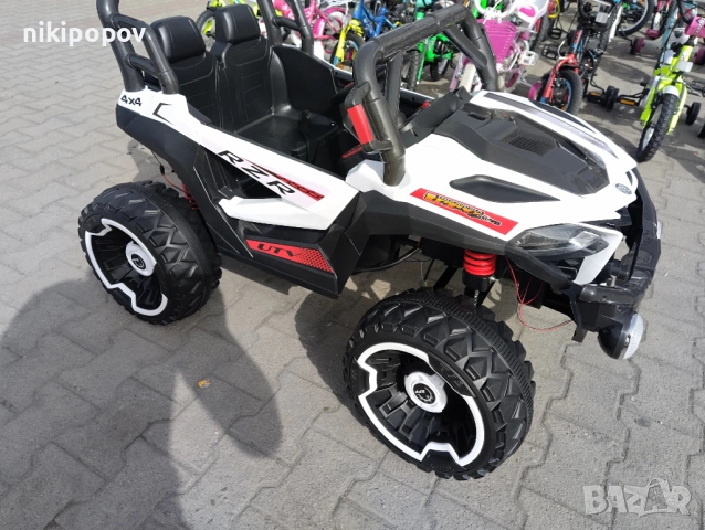 SAFARI двуместен акумулаторен джип JAKARTA 4x4 бял, снимка 3 - Детски велосипеди, триколки и коли - 53569389