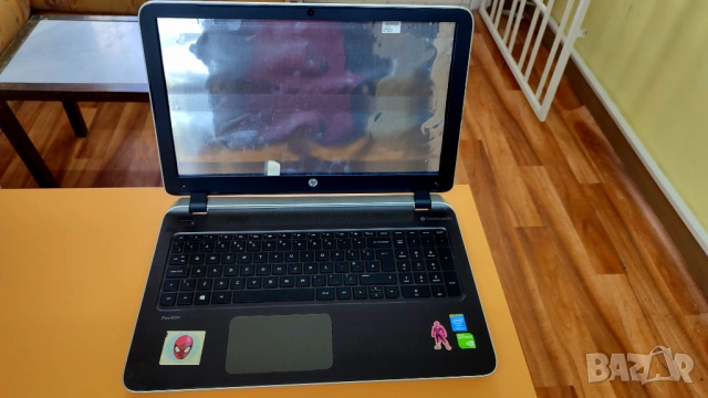 Лаптоп HP Pavilion 15-p052su  на части