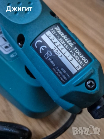 Сгъваем винтоверт Makita TD020DD Japan , снимка 4 - Винтоверти - 53389475