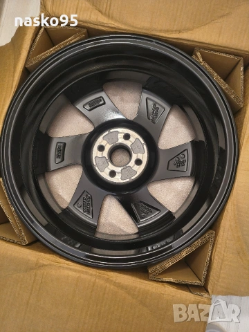 Джанти 17ки за Тойота Айго Х, снимка 2 - Гуми и джанти - 54186315