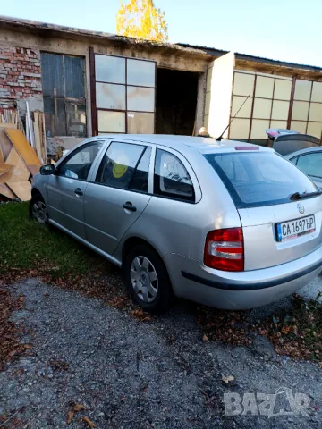 Skoda Fabia Combi 1.2 HTP, снимка 5 - Автомобили и джипове - 48475360