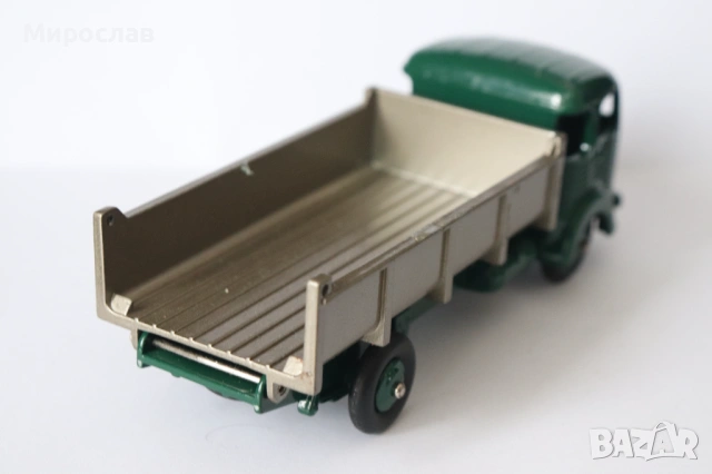 DINKY TOYS SIMCA CARGO КАМИОН САМОСВАЛ МОДЕЛ, снимка 5 - Колекции - 53223563