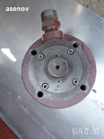 хидравлична помпа, снимка 3 - Други машини и части - 53770257