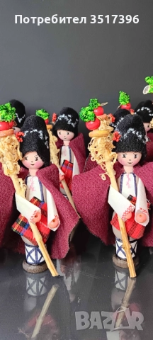 Сурвакар със стъргана дрянова сурвакница - дървена кукла с национална носия - Сурвакари, снимка 2 - Декорация за дома - 52720332