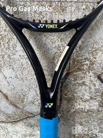 Тенис ракета Professional Tennis Racquet Yonex Ezone 100 Sq Inches  OPS Made in Japan New Grip 2 Spo, снимка 2 - Тенис - 53164716