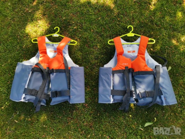 Жилетки, гребла, тапи и седалка за каяк