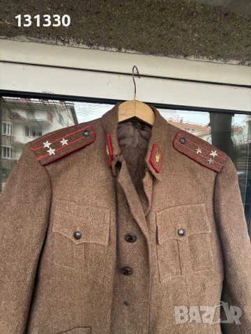 Продавам офицерска униформа , снимка 17 - Други ценни предмети - 50762852