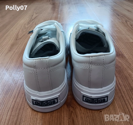 Дамски Кецове Adiddas, снимка 4 - Маратонки - 53753667