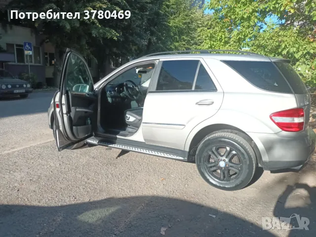 Мерцедес ML320, снимка 9 - Автомобили и джипове - 47621264