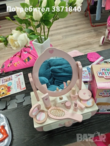 Детска дървена тоалетка