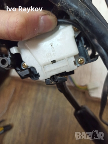 Лост на мигачите и чистачки за Mazda 323 , Demio , 175026 , снимка 11 - Части - 52028818