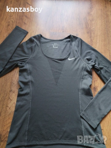 Nike Zonal Cooling Short sleeve Tee - страхотна дамска блуза КАТО НОВА С, снимка 6 - Блузи с дълъг ръкав и пуловери - 53622902