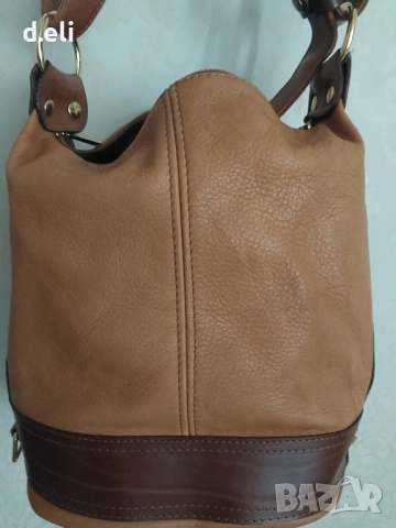 VALENTINO 100% Кожа Чанта-раница, снимка 3 - Раници - 49708666