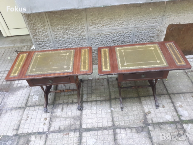 Две винтич масички от махагон със зелена кожа и златен лист, снимка 3 - Антикварни и старинни предмети - 51498142