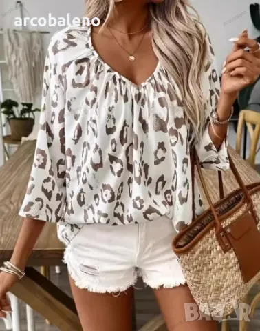 Дамска риза с три четвърти ръкав, V-образно деколте и леопардов принт 